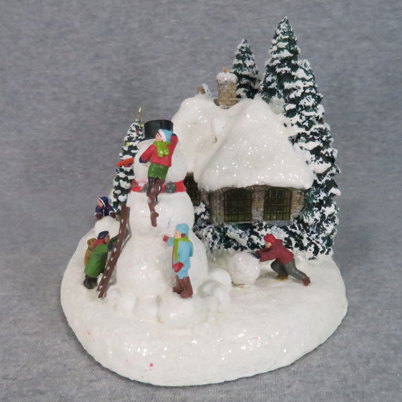 Thomas Kinkade Everett’s Cottage Light Up Christmas Village House Teleflora Gift