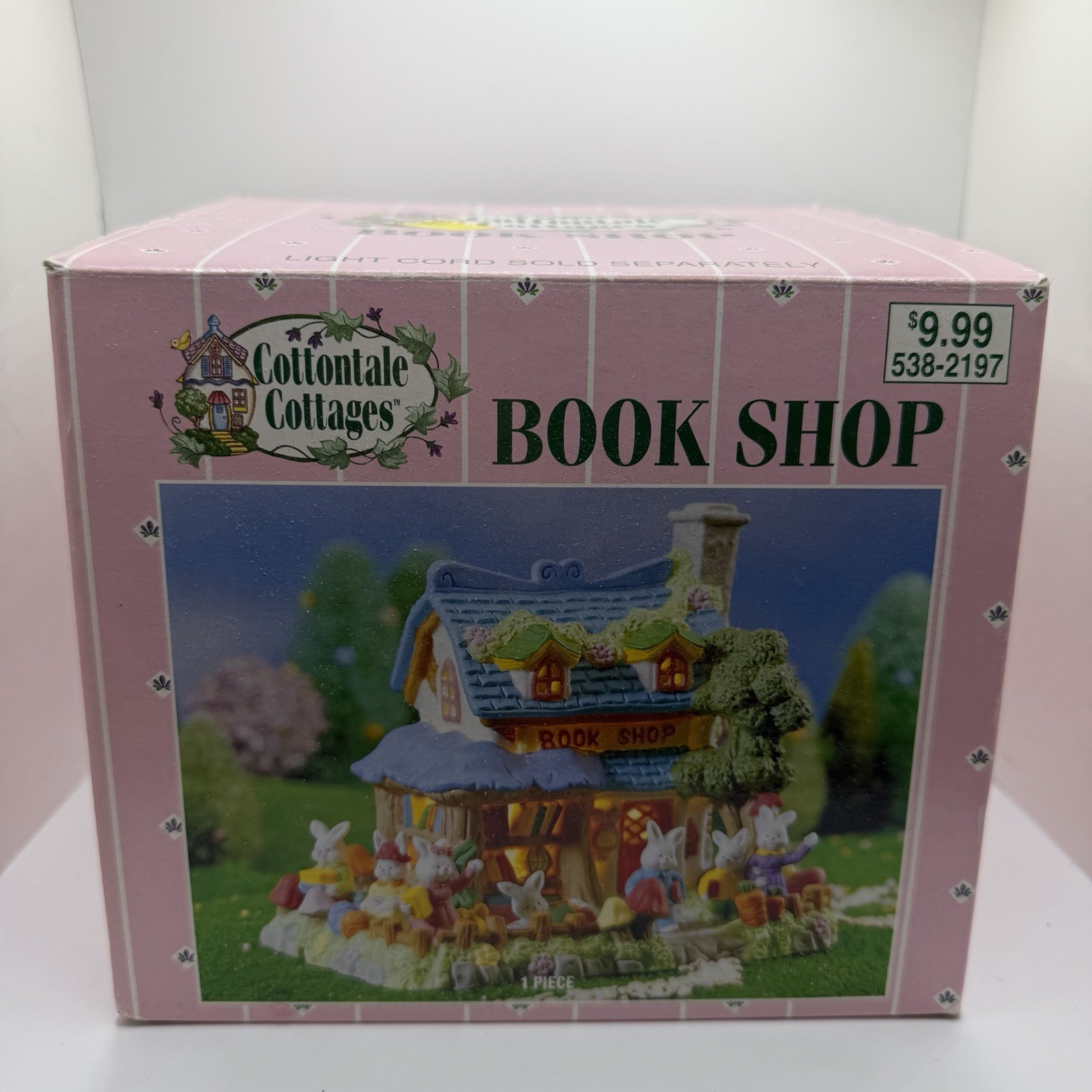 Cottontale Cottages Book Shop Lighted House 2001 JoAnn w Box – No Light Cord EUC