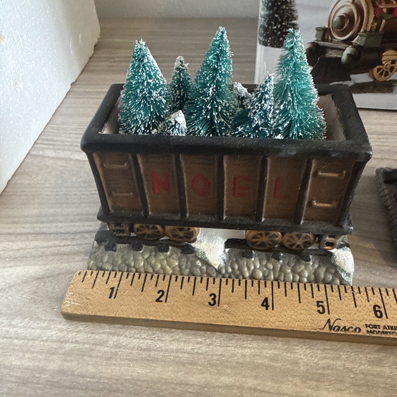 St Nicholas Square Lighted “Train Set Of 3″ Christmas Village 2008 St Nick’s Exp