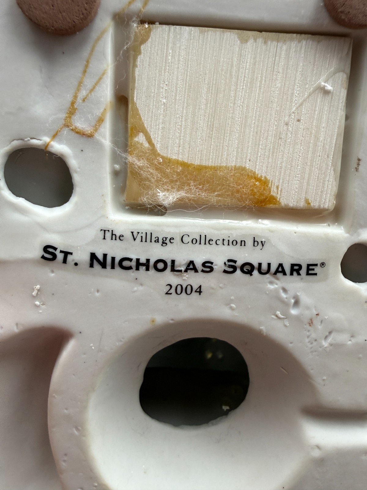 Kohl’s St Nicholas Square Antique Cobbler and Village Shop (retired)