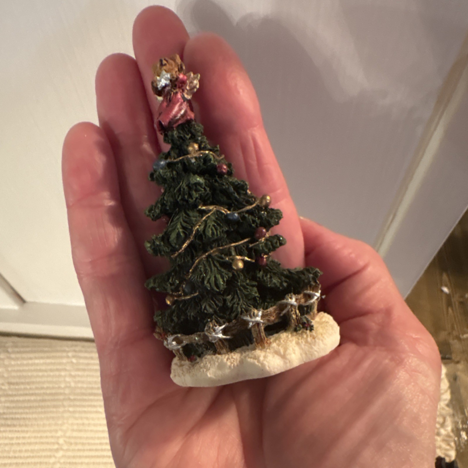 Boyds Village Christmas Figurines O’Christmas Tree Style #19800 2000