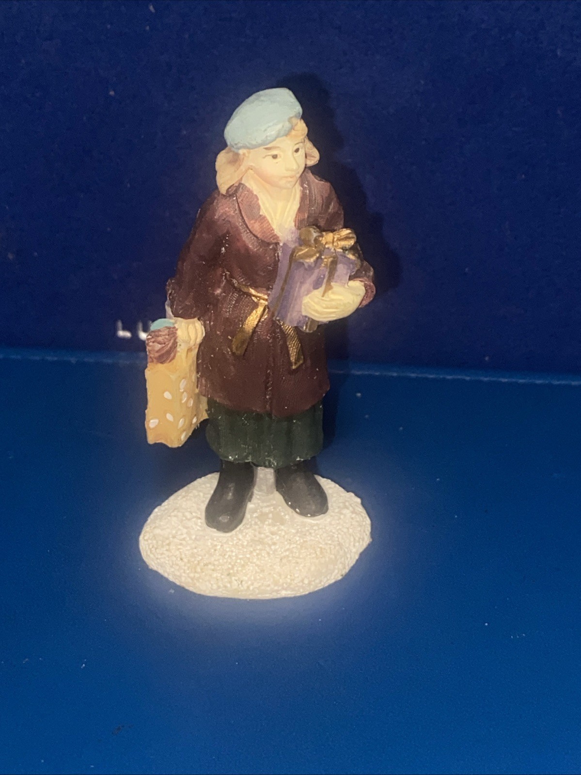 Beauty Restored Mother Christmas Shopping For Surprises Village Collectible Rare