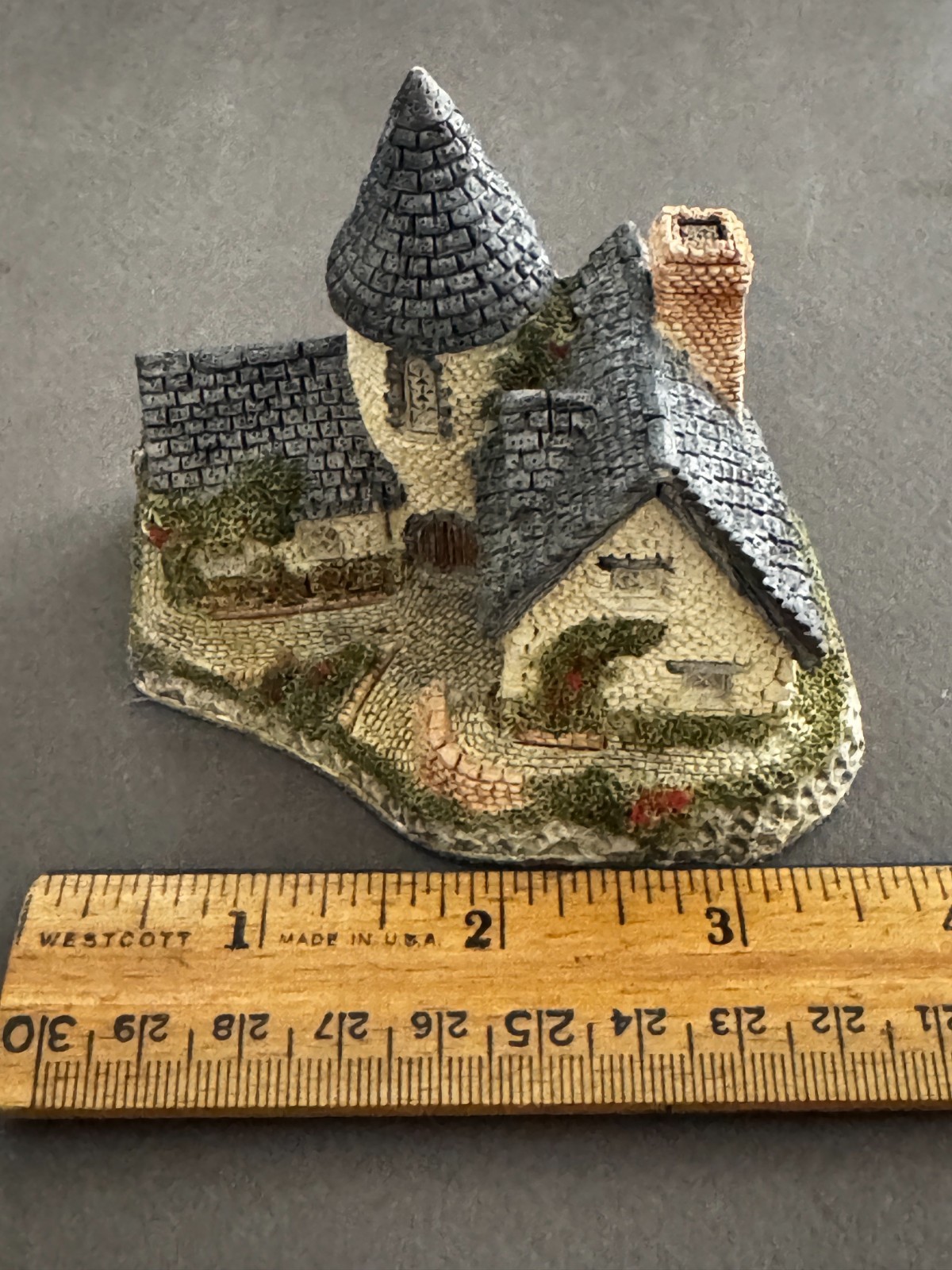 1985 DAVID WINTER VICARAGE COTTAGE FIGURINE HAND MADE & PAINTED JOHN HINE STUDIO