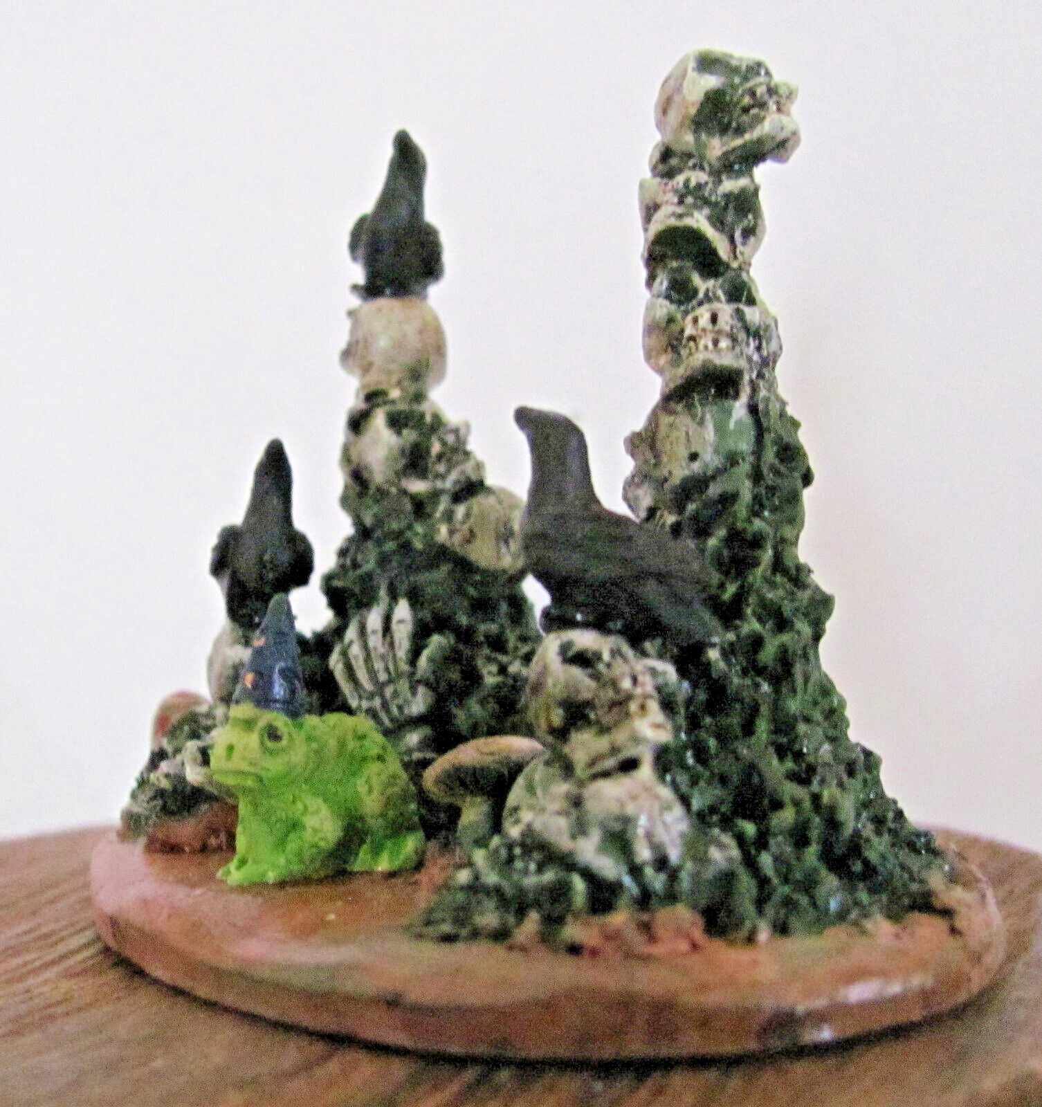 Lemax Spooky Town Accessory – Skull Cairns #14830