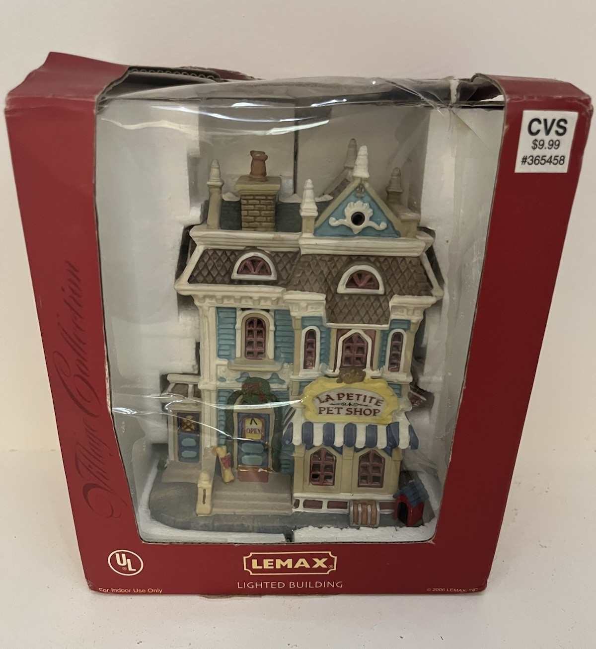 Lemax Village Collection La Petite Pet Shop Illuminated Building Boxed 2006