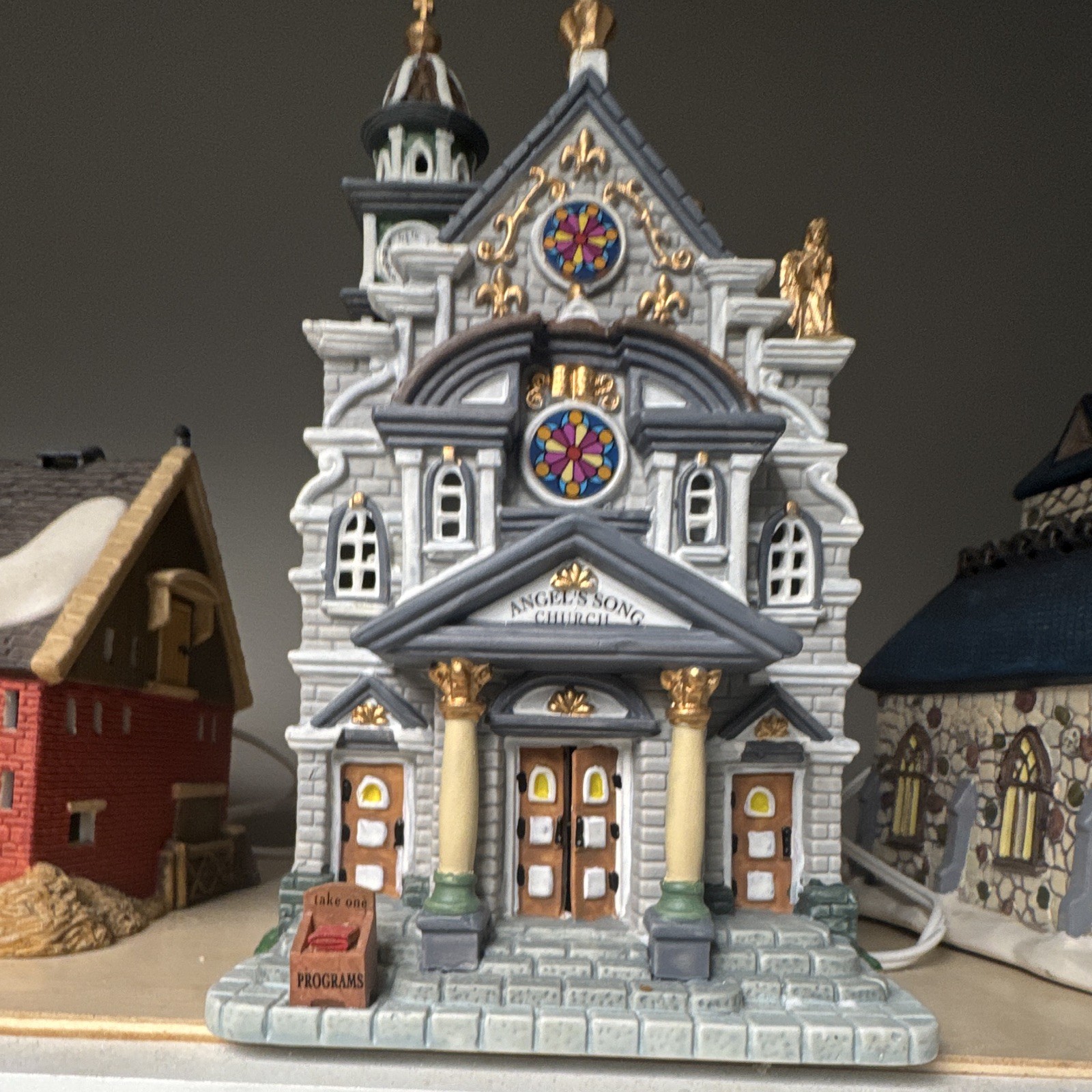 Lemax Collectors Club Angel’s Song Church Illuminated Ceramic Christmas Village
