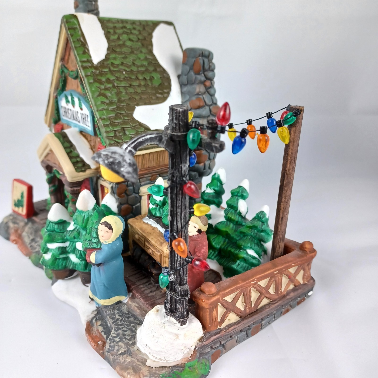Victorian village collectibles 2001 Christmas Village Tree Seller Farm Stand