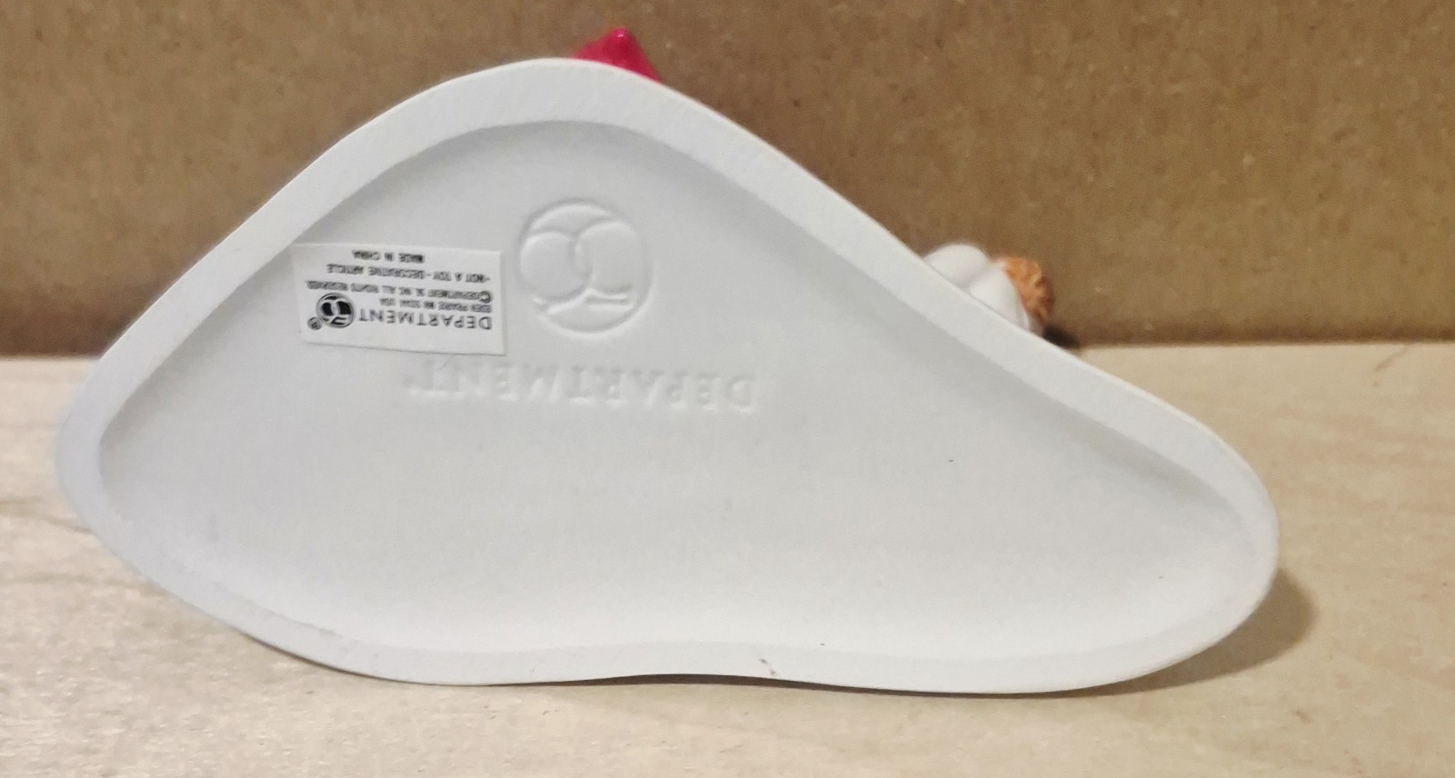 Dept 56 Snow Village #55401 Porcelain “SPARKY’S NEW DOGHOUSE” 4.25″ X 2.5″