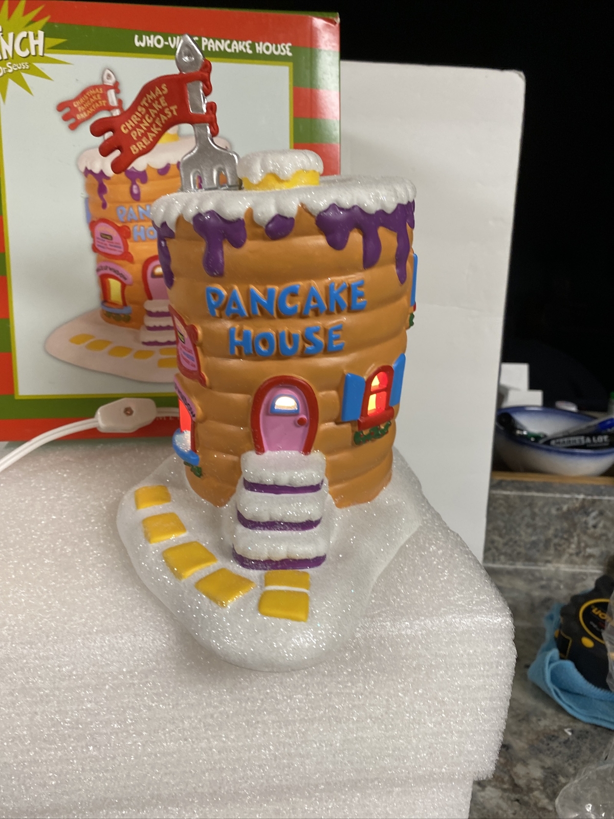 Dept 56 Dr. Seuss The Grinch Village Who-ville PANCAKE HOUSE Whoville Christmas