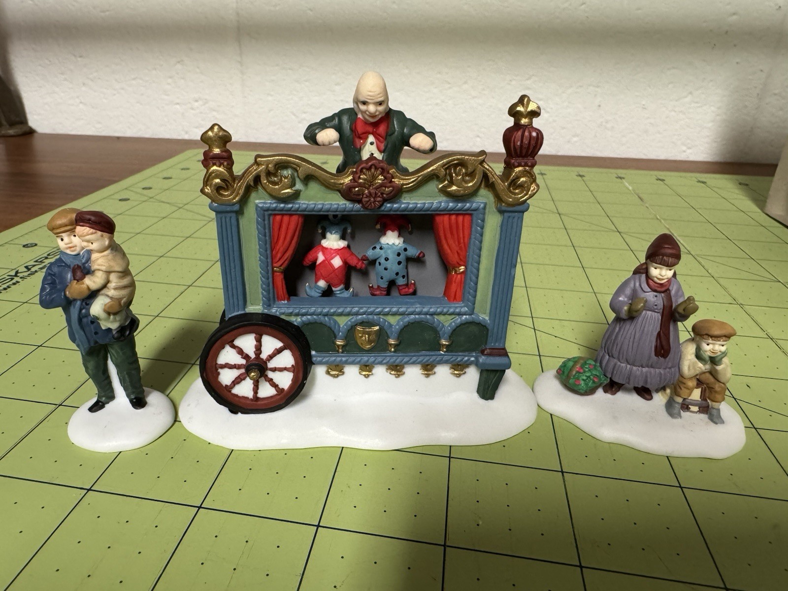 Department 56 Circus the Old Puppeteer Heritage Village Christmas Accessory