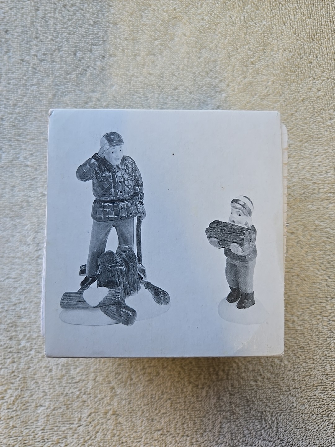 Dept 56 Heritage Village Wood Cutter and Son 5986-2 Retired Cristams NIB WS
