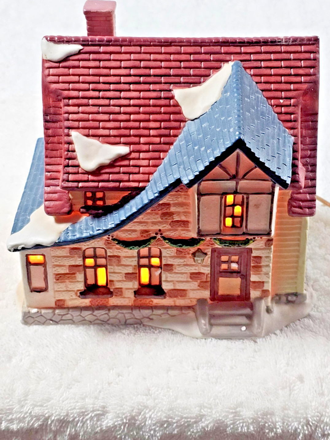 Holiday Expressions Dickens Collectables Porcelain Lighted House 1992 Xmas Town