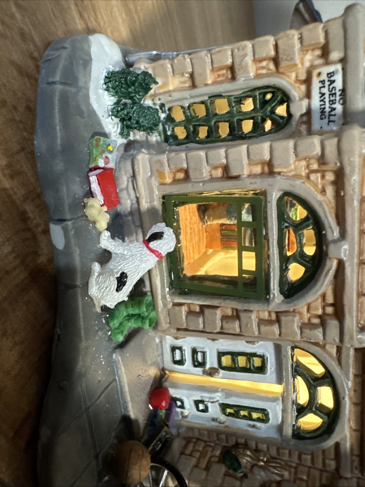 2004 Lemax Enchanted Forest Park View Grade School Christmas House