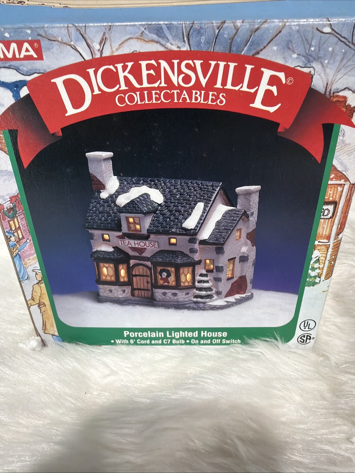 NOMA Dickensville Collectables “Tea House,” Light Up Xmas Village