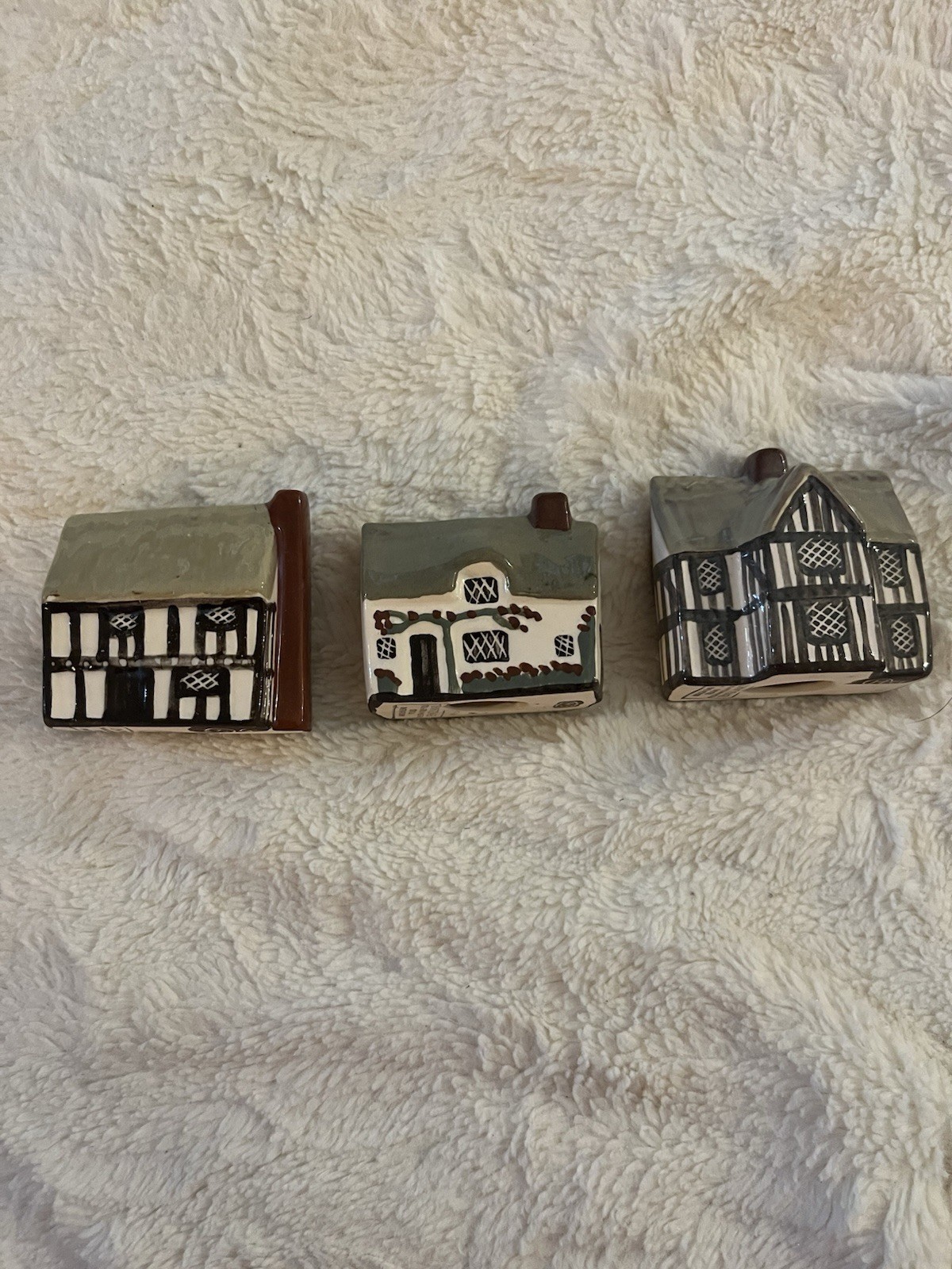 Mudlen End Studio Pottery Suffolk Stoneware Cottages Made in England Set Of 3