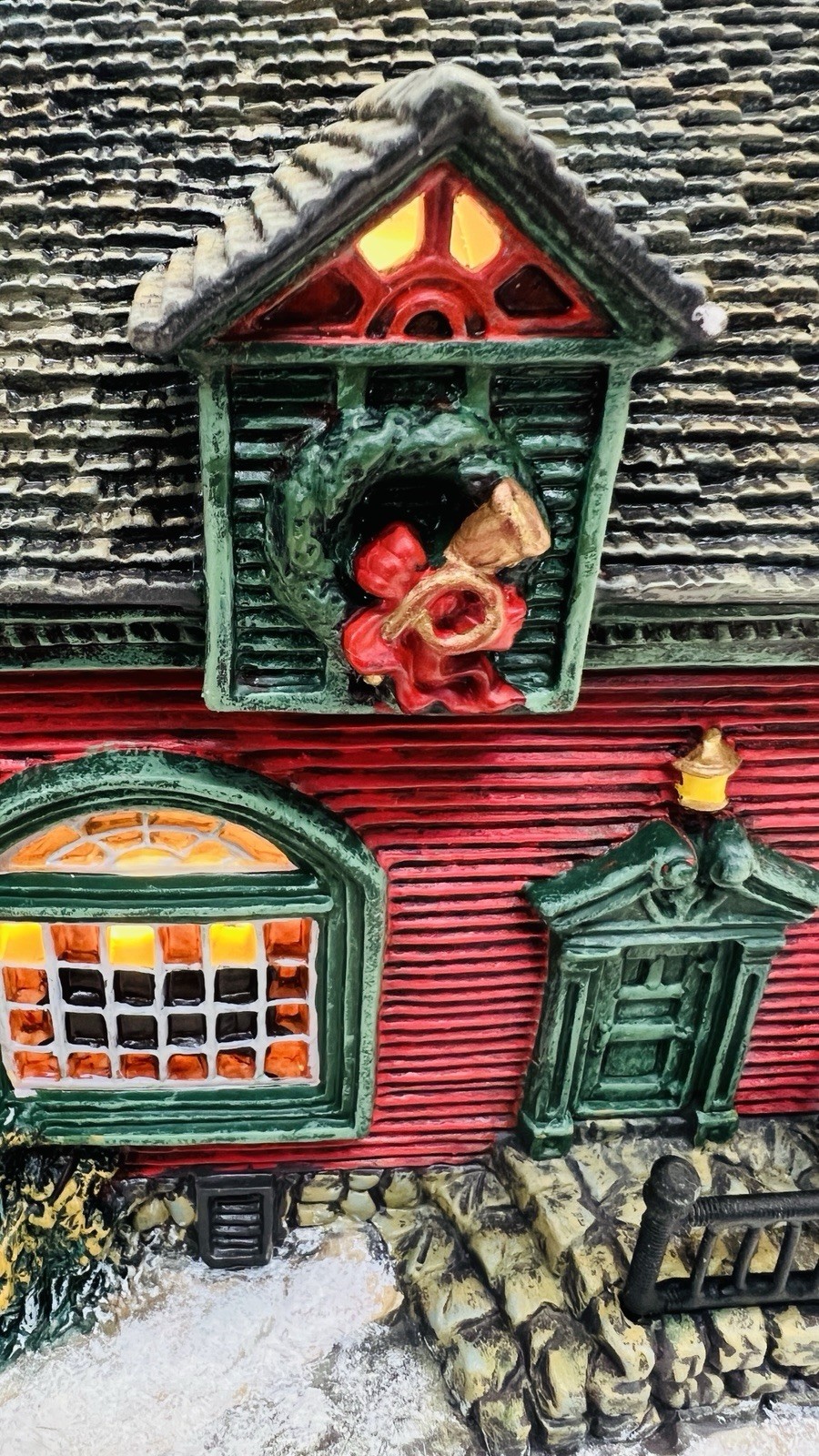 Lang & Wise Folk Art Villages The Joy Of Christmas “Cabinet Shop” 1997 Excellent