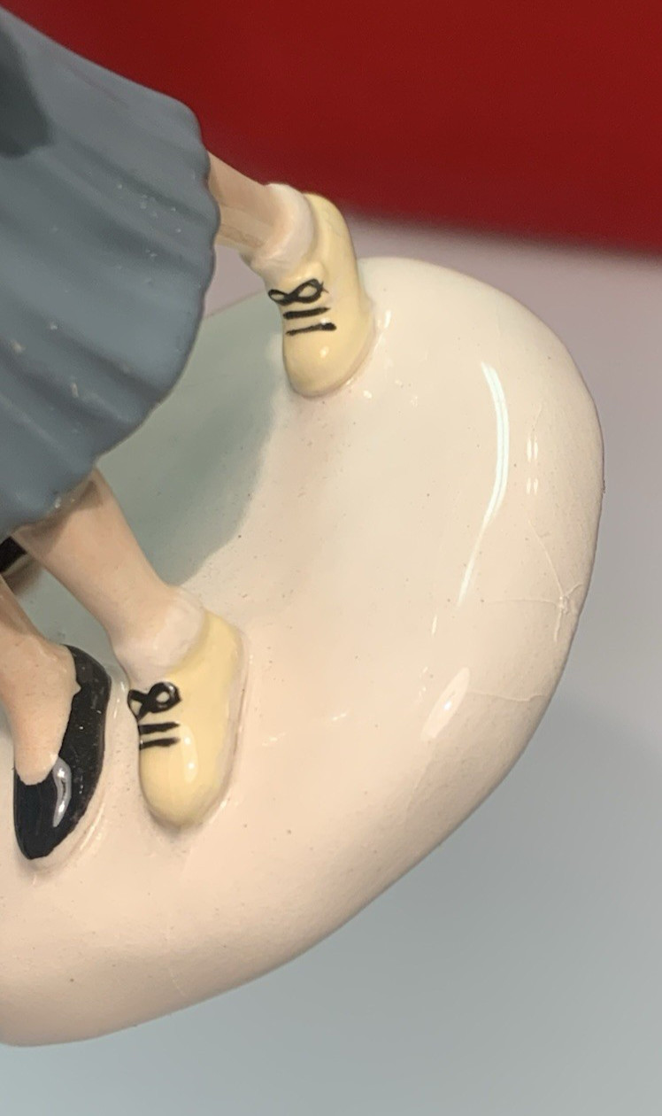 Broken Dept 56 A Perfect Game Original Snow Village Bowling Figurine 4036577