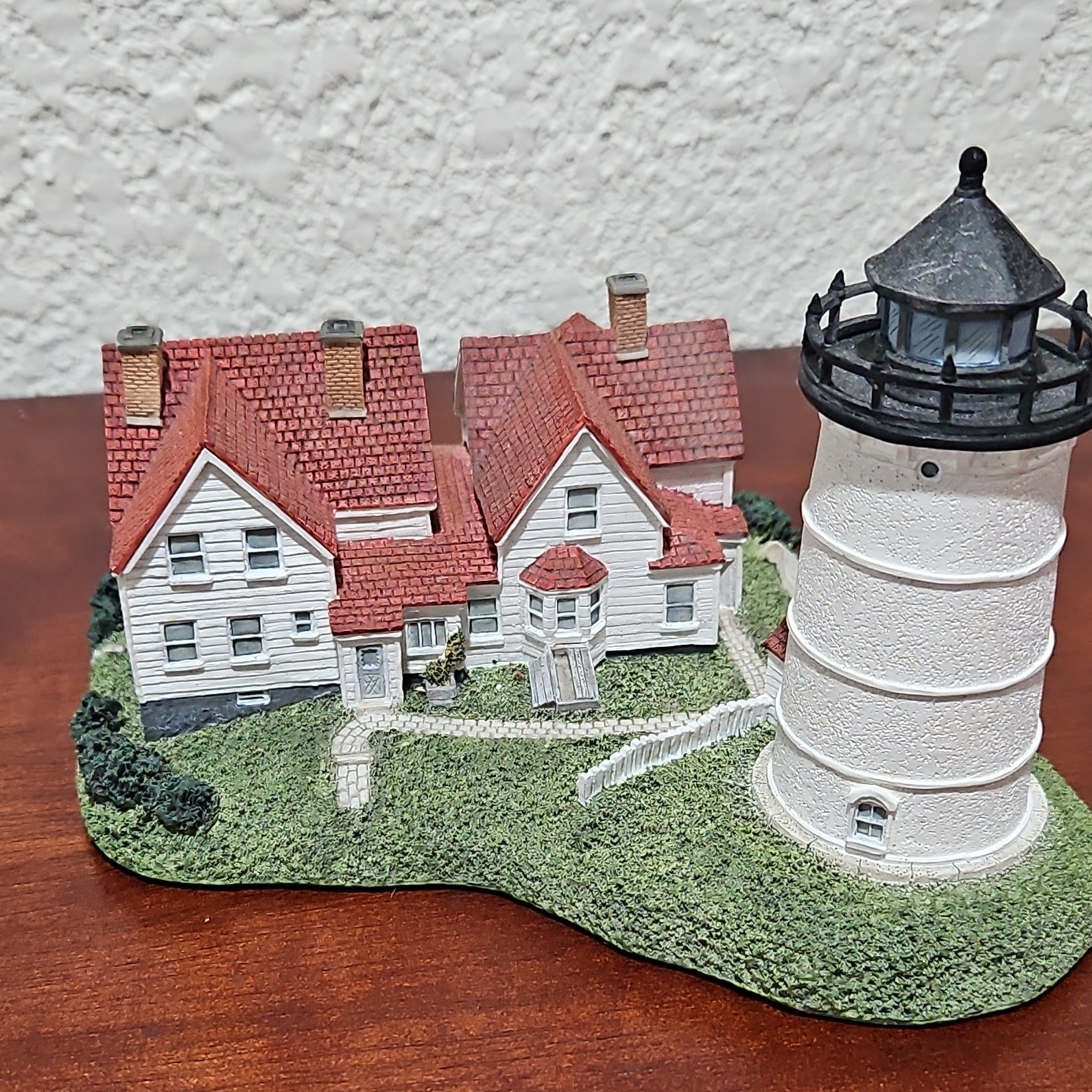 Harbour Lights Nobska Lighthouse 1997 Nautical Handcrafted Figurine