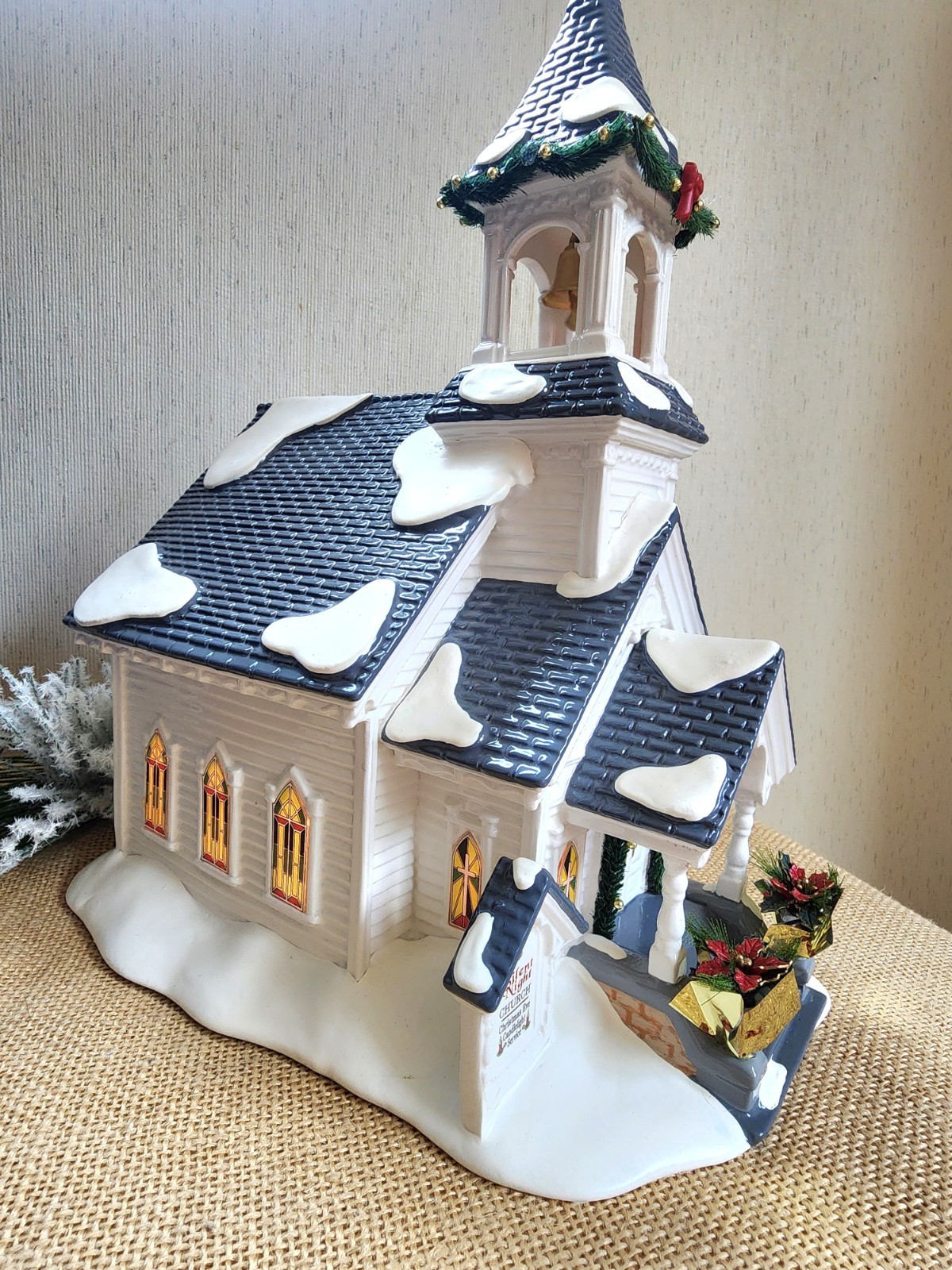 🎄Dept 56 Snow Village “Silent Night Church” Lighted &Musical – Retired 2005