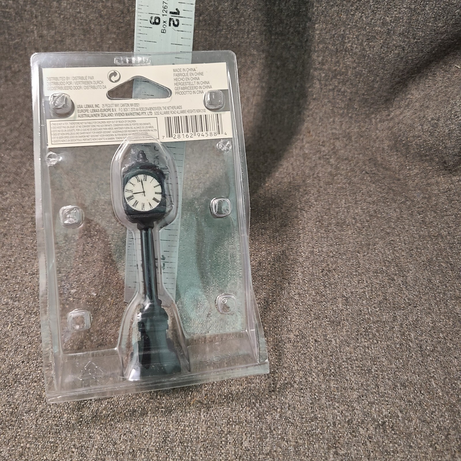 LEMAX STREET CLOCK 74634 VILLAGE FIGURINE ACCESSORY CHRISTMAS