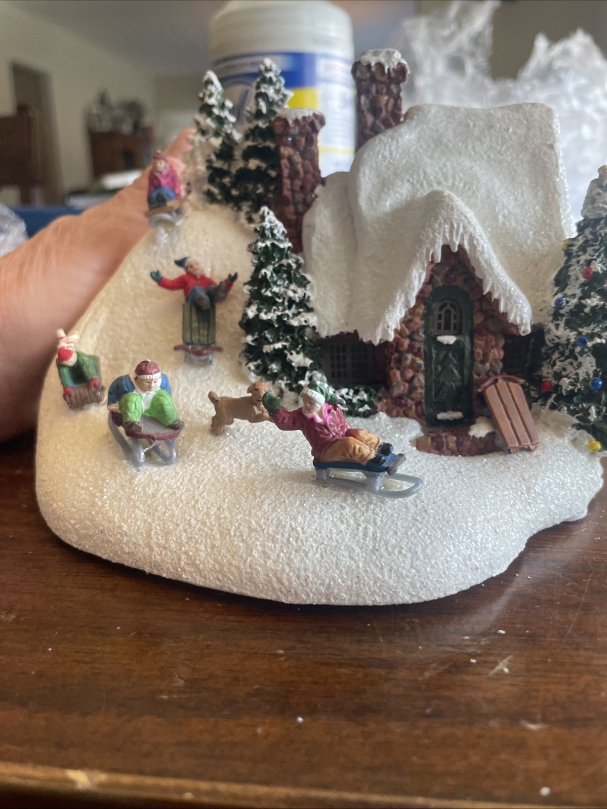 Thomas Kinkade the Sleigh Ride Christmas Village House 2009 Teleflora Light-Up