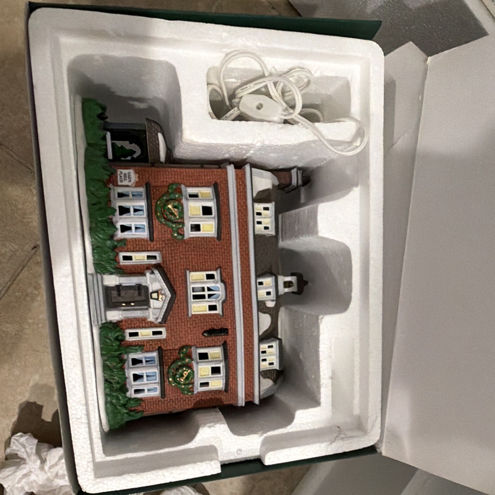 Charles Dickens Heritage Village House Ceramic & Porcelain Painted Boxed