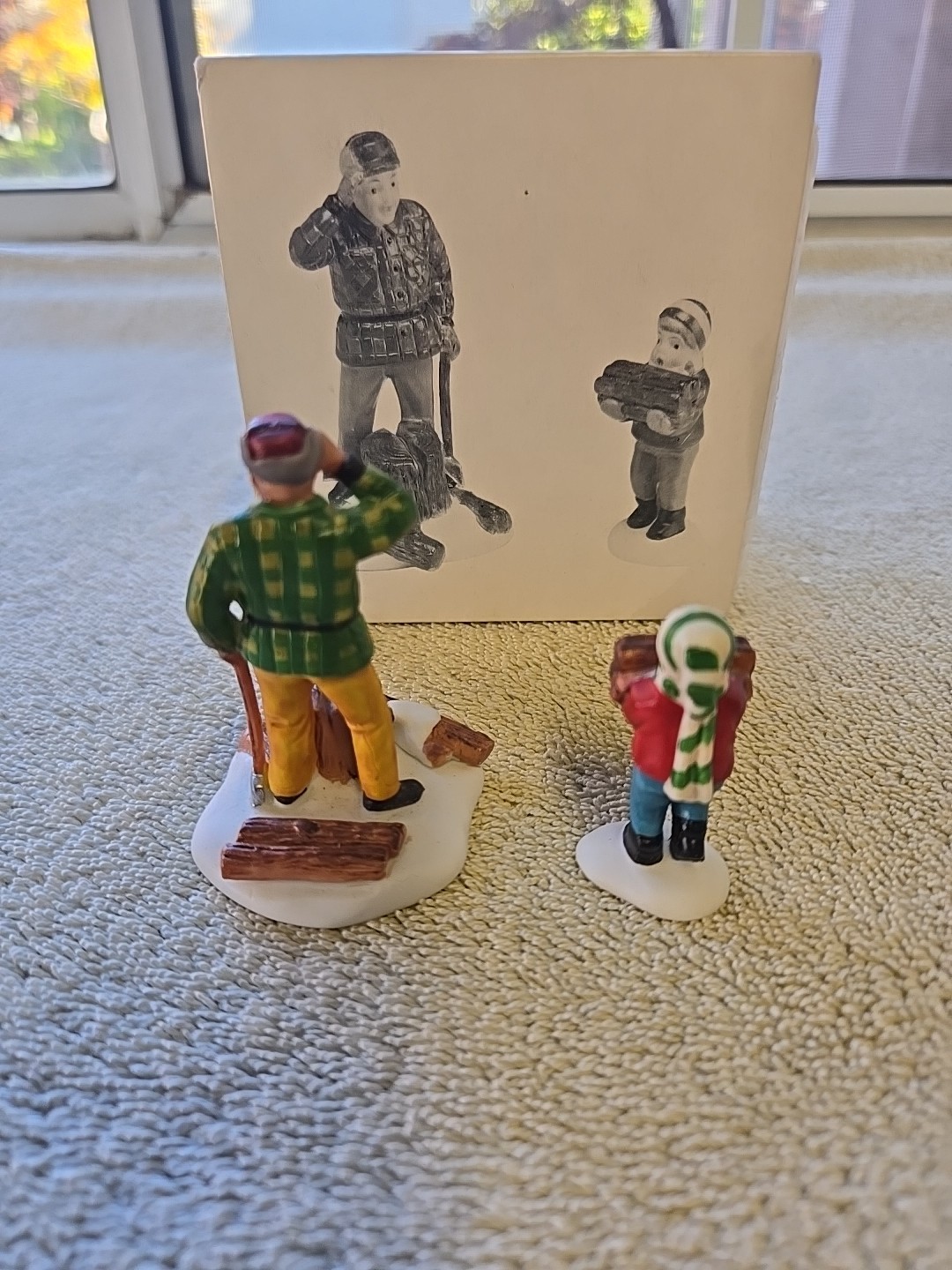 Dept 56 Heritage Village Wood Cutter and Son 5986-2 Retired Cristams NIB WS