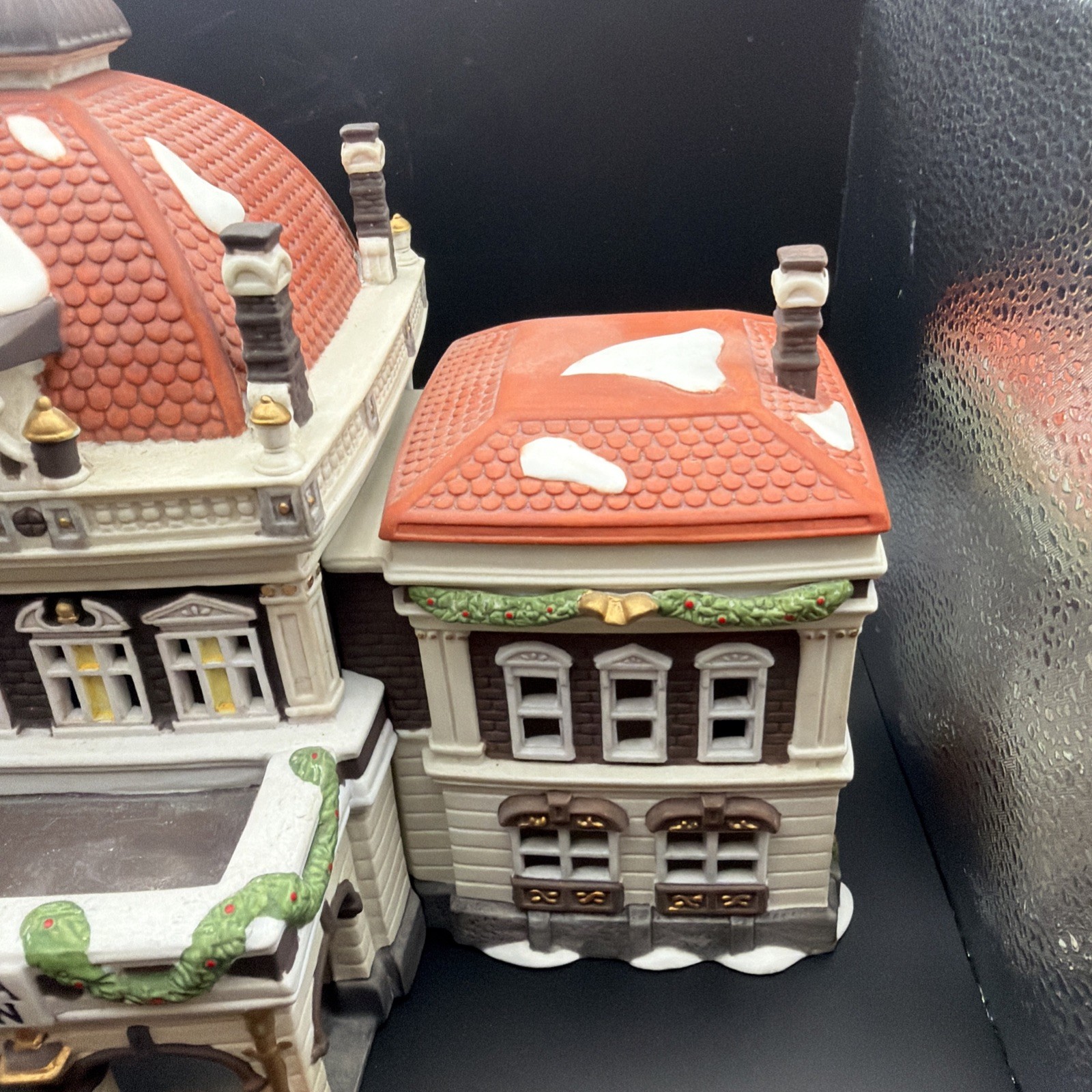 Department 56 Dickens’ Village Victoria Station Lighted Hand Painted Porcelain