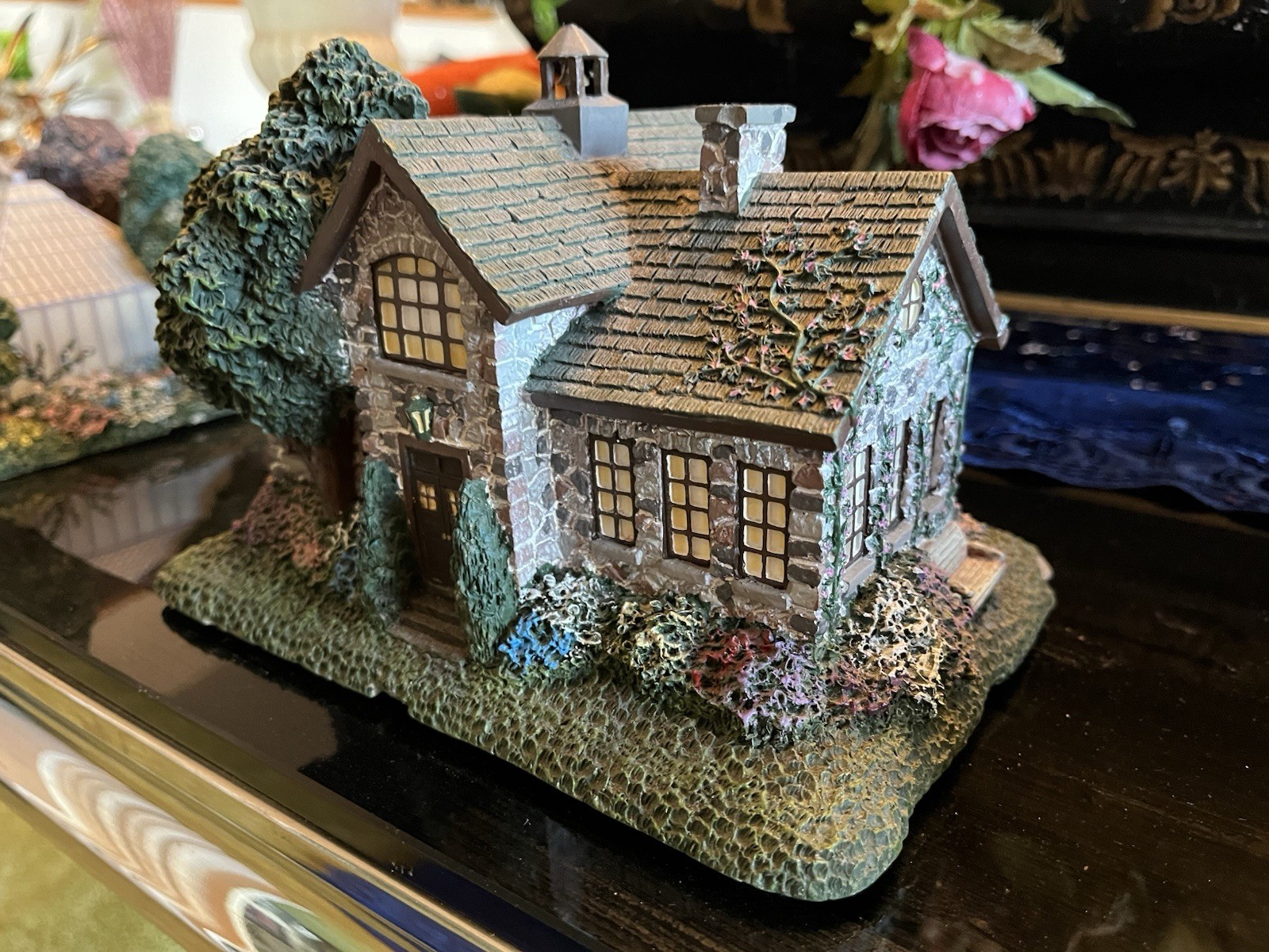 Thomas Kinkade Hawthorne Village Lamplight Village 6 Pc House Set w/o Lights