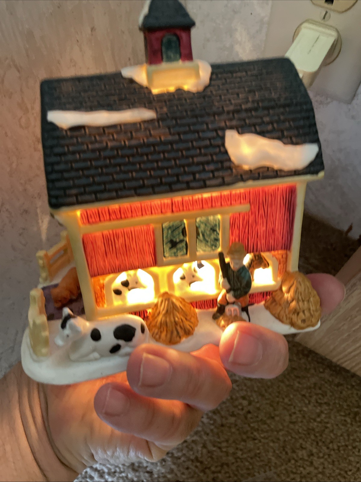 Old Fashioned Christmas LIGHTED RED BARN VINTAGE 1998 VILLAGE CERAMIC