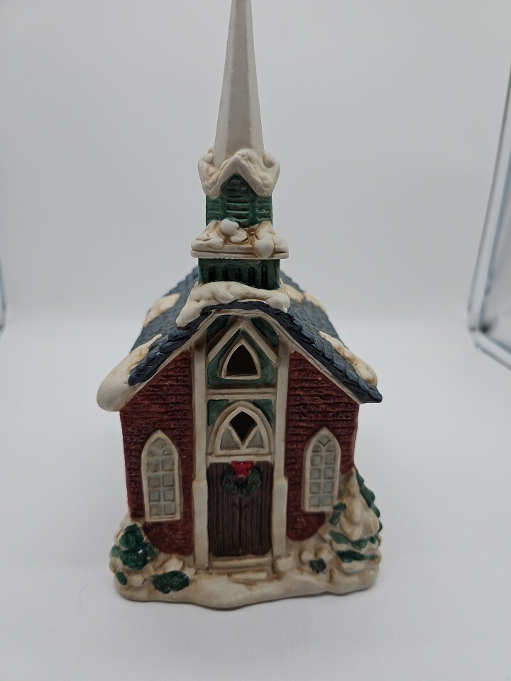 Vintage American Village Country Church Christmas Ceramic Taiwan Steeple