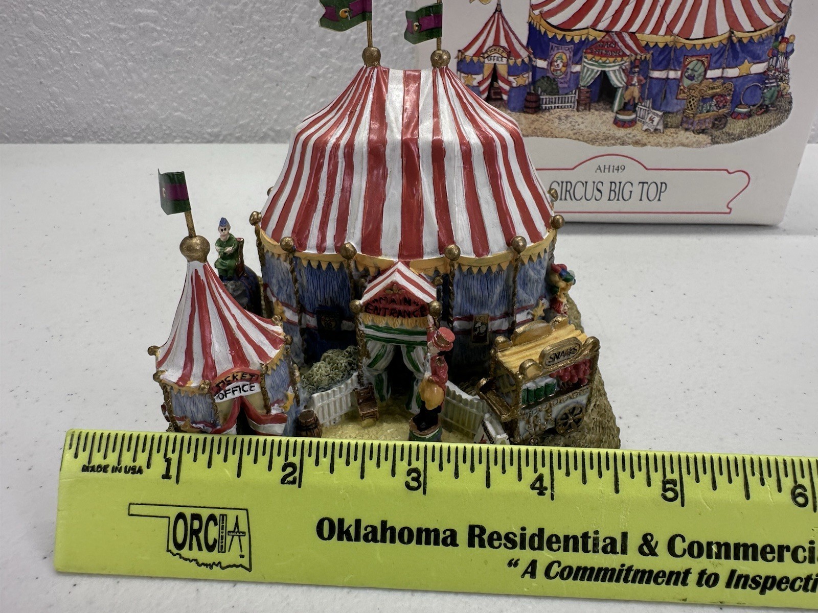 AMERICANA COLLECTION CIRCUS BIG TOP OF LIBERTY FALLS CERAMIC HOUSE WITH BOX 1998