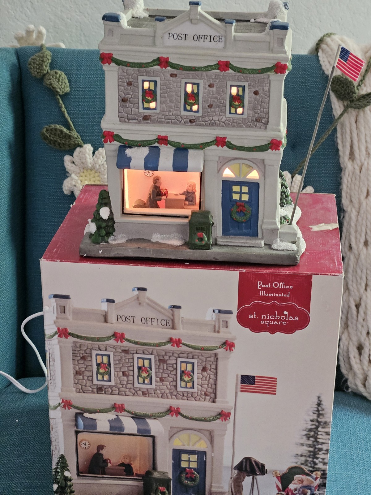 St Nicholas Square Post Office Village Square Illuminated Model in Original Box