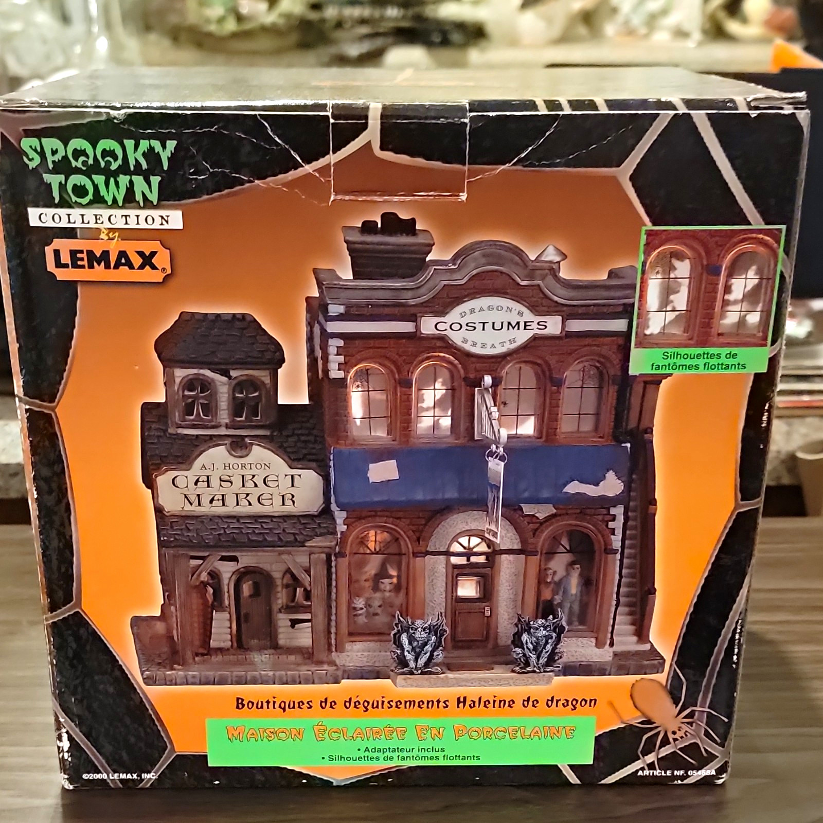 Lemax Spooky Town Dragon Costumes Illuminated Porcelain Halloween House Boxed