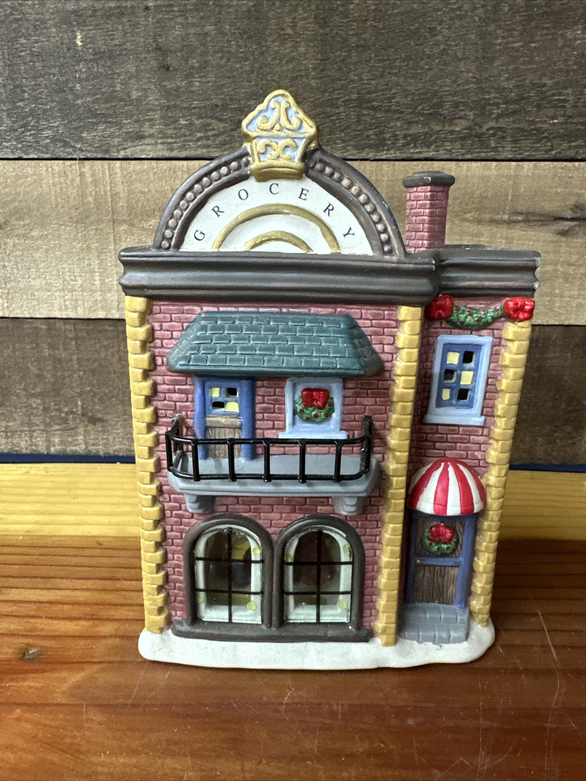 1999 Longrich Ltd Christmas Village Grocery Store