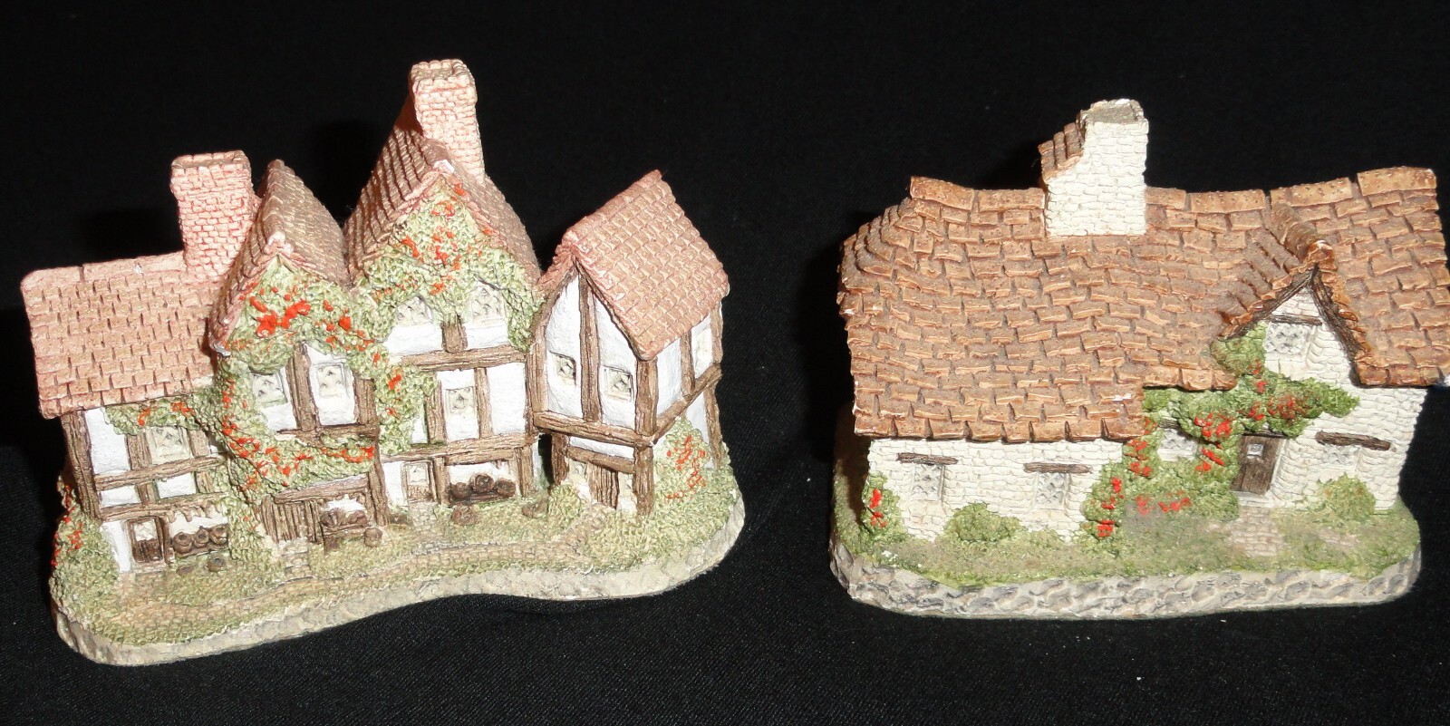 David Winter 1985 Sculpture Apothecary’s Shop & Sussex Cottage Plus Tudor Hall