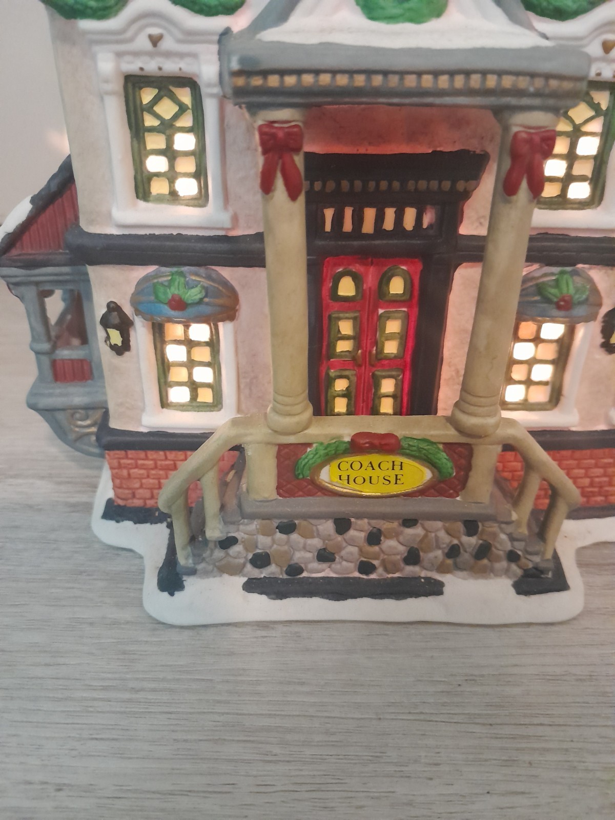 1997 “Coach House Cafe” Holiday Time Porcelain Light Up Display