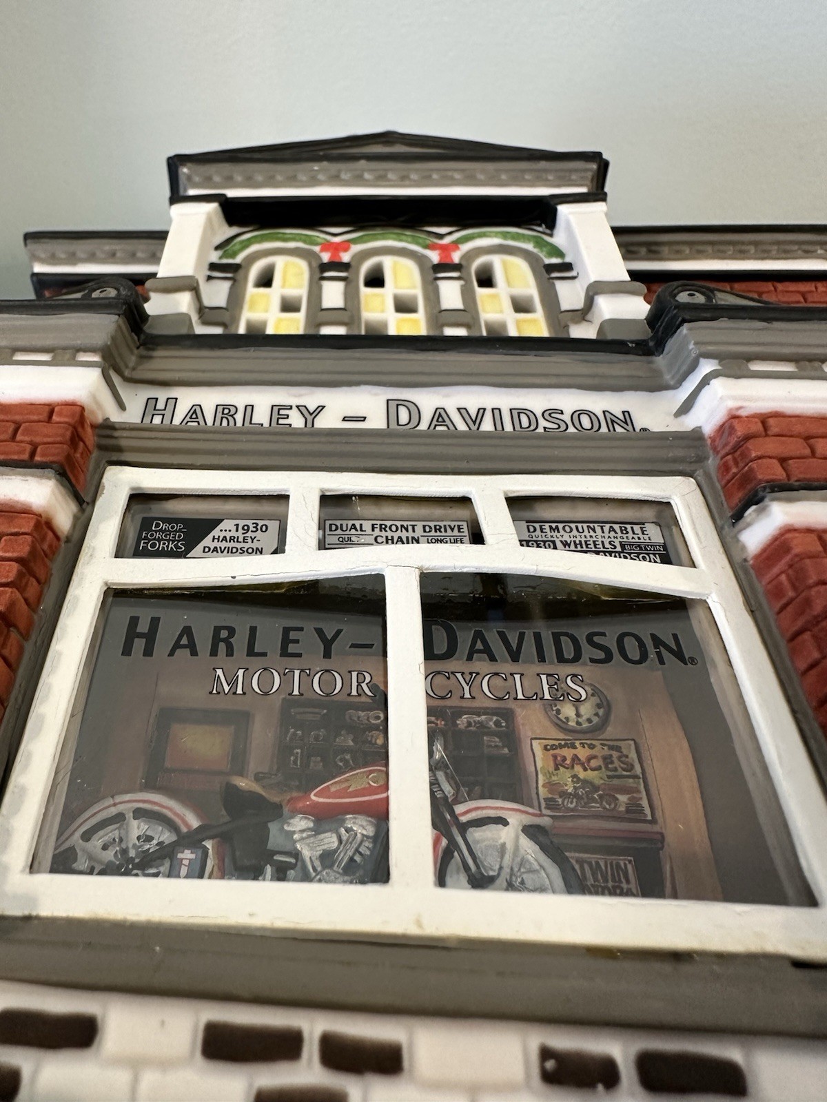 Department 56 CITC – Harley Davidson City Dealership & Fat Boy/Softail Accessory