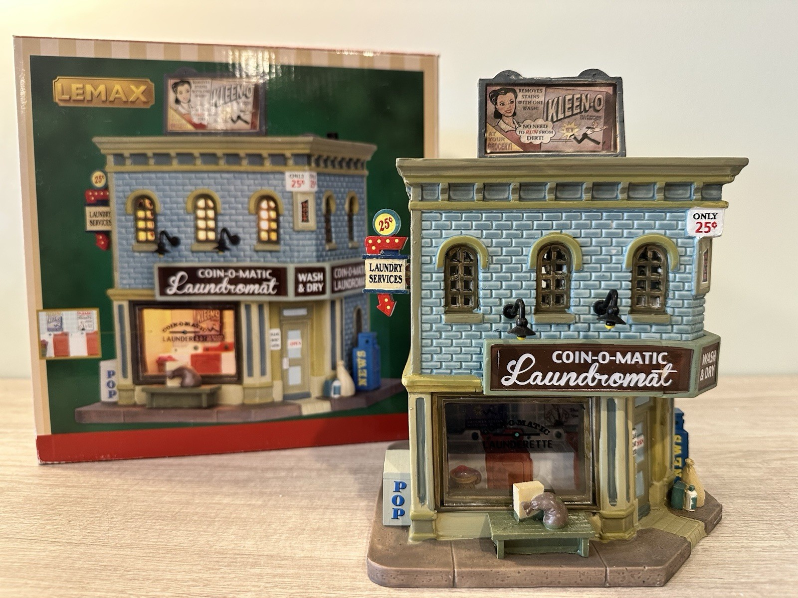Lemax Village – Coin-O-Matic Laundromat Rare!