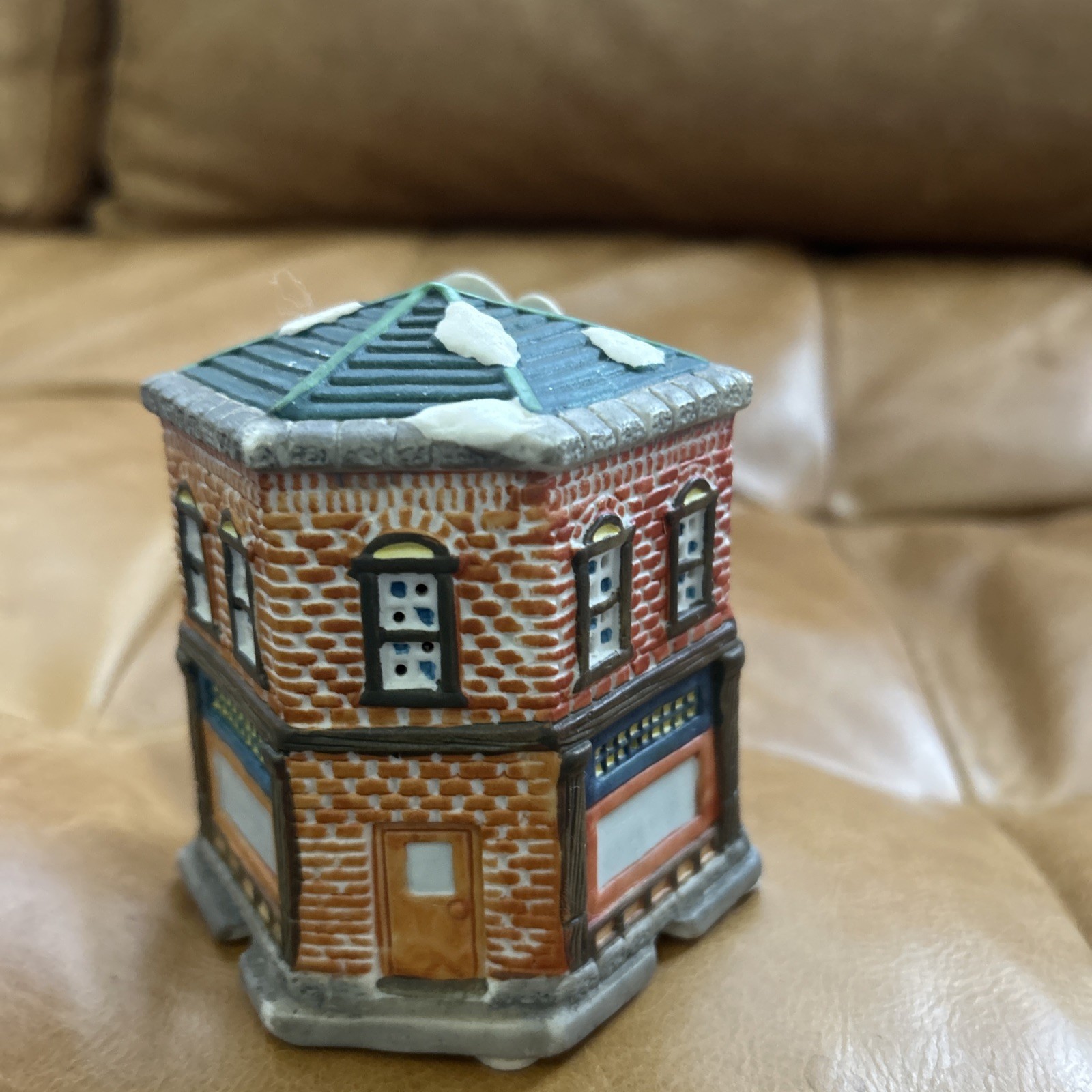 American Landmarks Collection Gem Drugs and Helig & Meyers Christmas Vtg. 1994