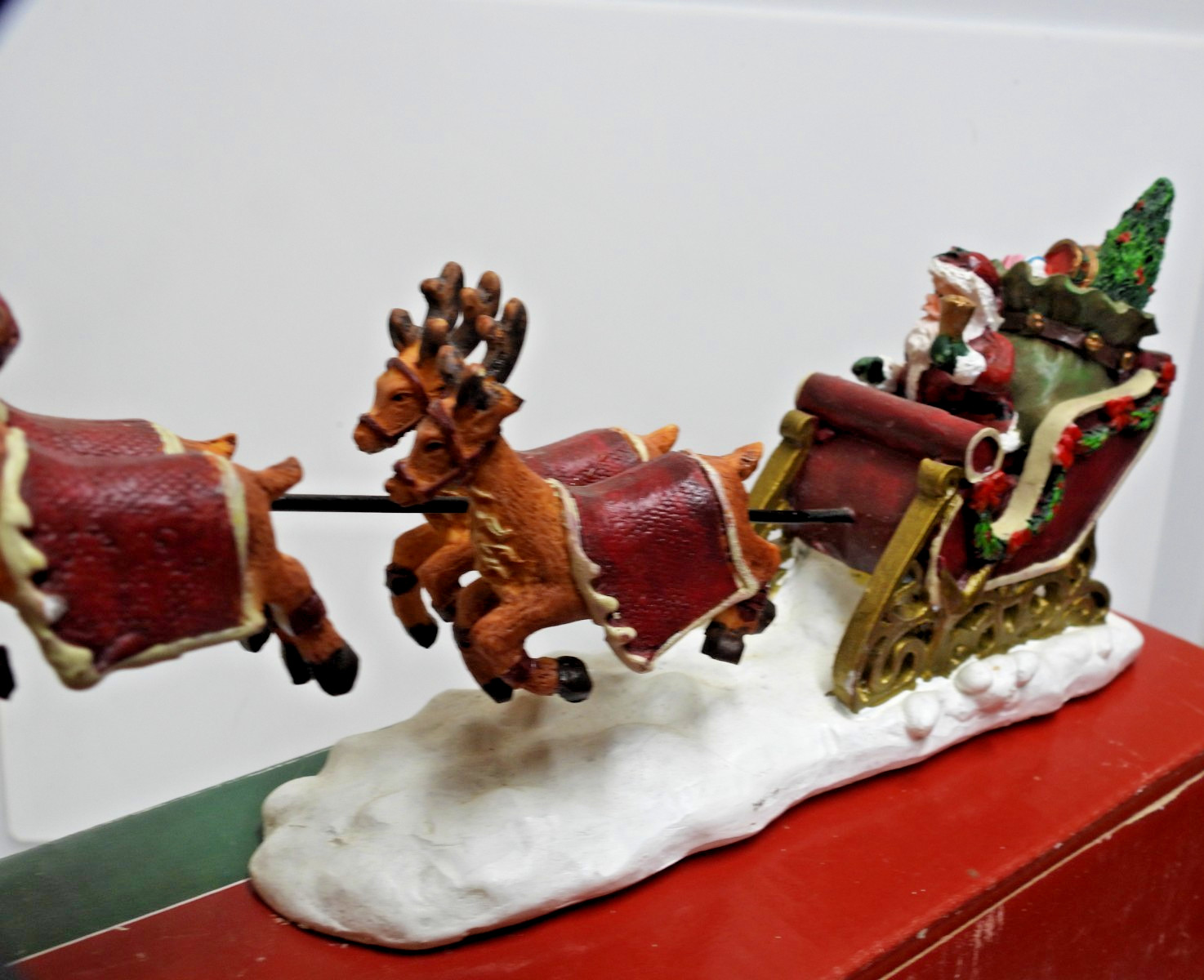 Holiday Inspirations Reindeers Can Fly Santa Sleigh Ride Christmas Decoration