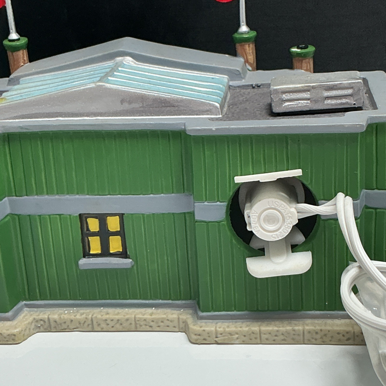 Rare Lemax MENARDS Store Building Rare 2006 w Light Cord No Box Read Description