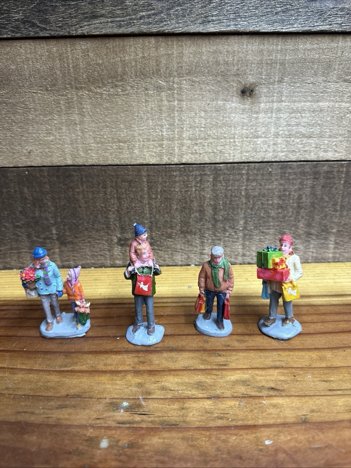 Lemax Holiday Shoppers Village People Figurines Town Figures Set of 4