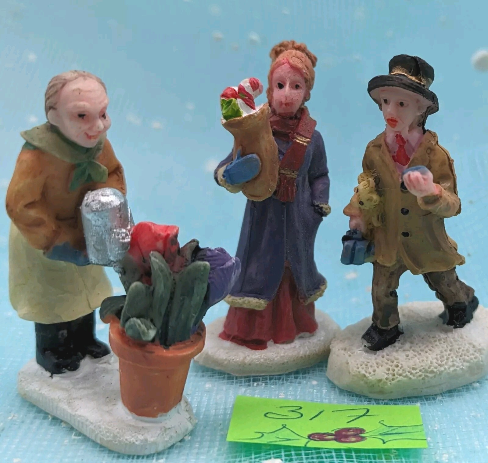 Shoppers about 2″ high SMALLER SCALE Christmas Village Figurines set of 3 INV317