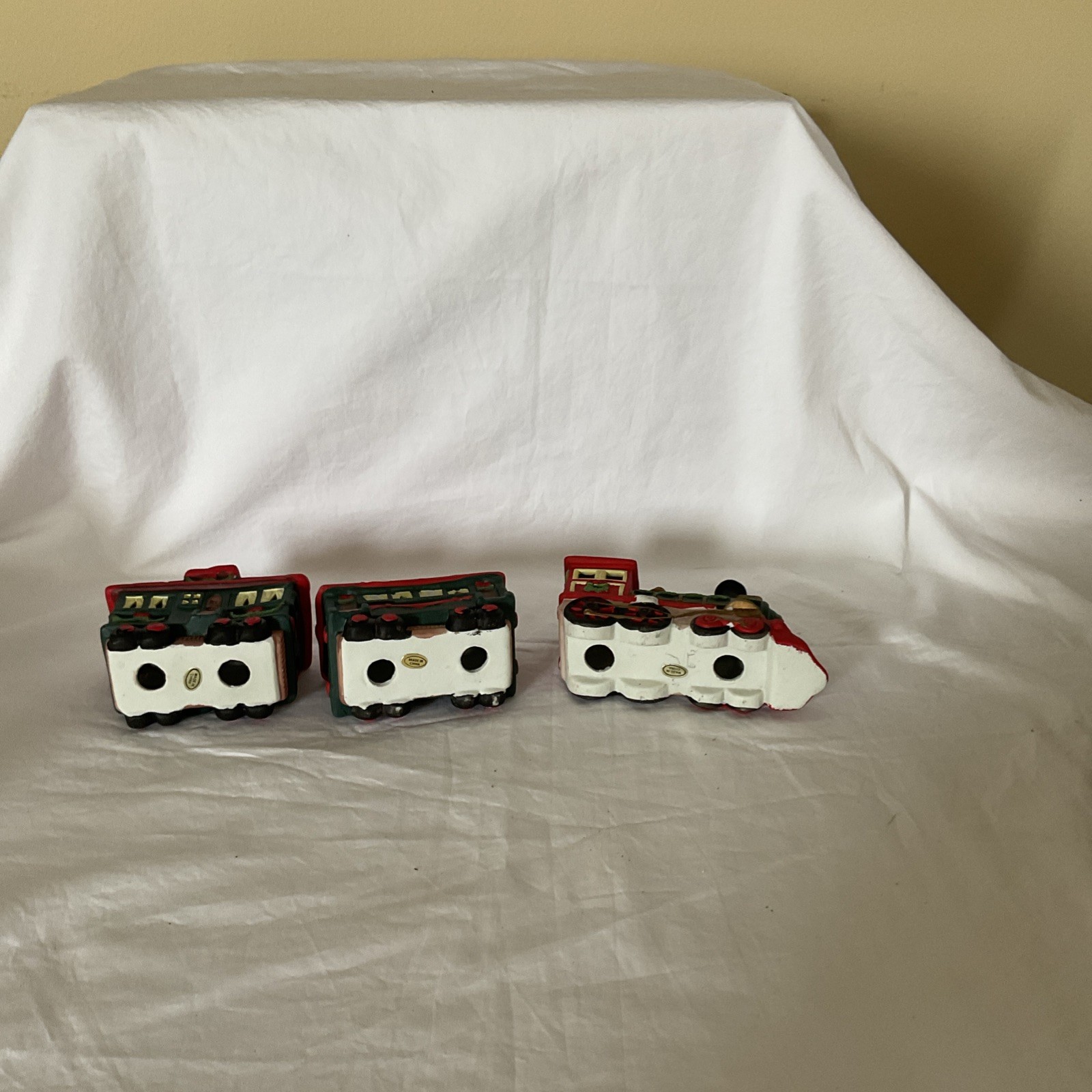 Porcelain 3pc Train Set Christmas Village Accessories Caldor’s