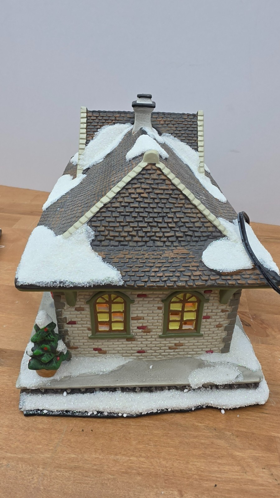 St Nicholas Square Village Collection Train Station 2008 Lighted Illuminated