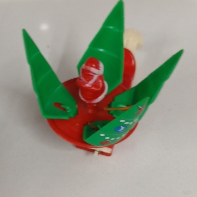 3 Vintage Plastic Christmas Decorations. Spinning Toy Steven Adler, Brite Star