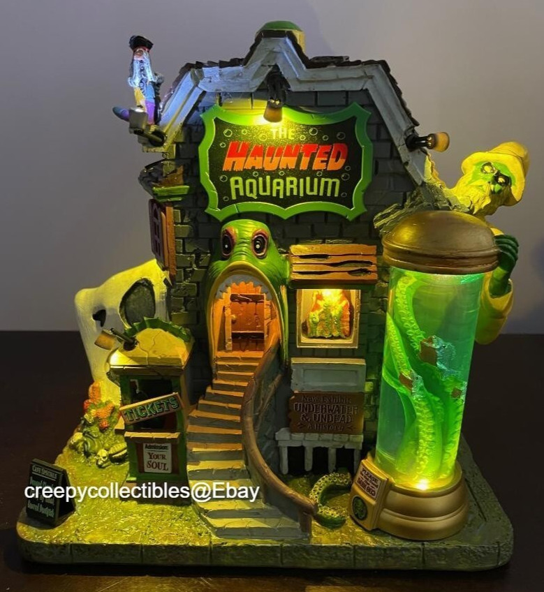 Lemax Spooky Town “Haunted Aquarium” Brand New- Lighted Village Collectible