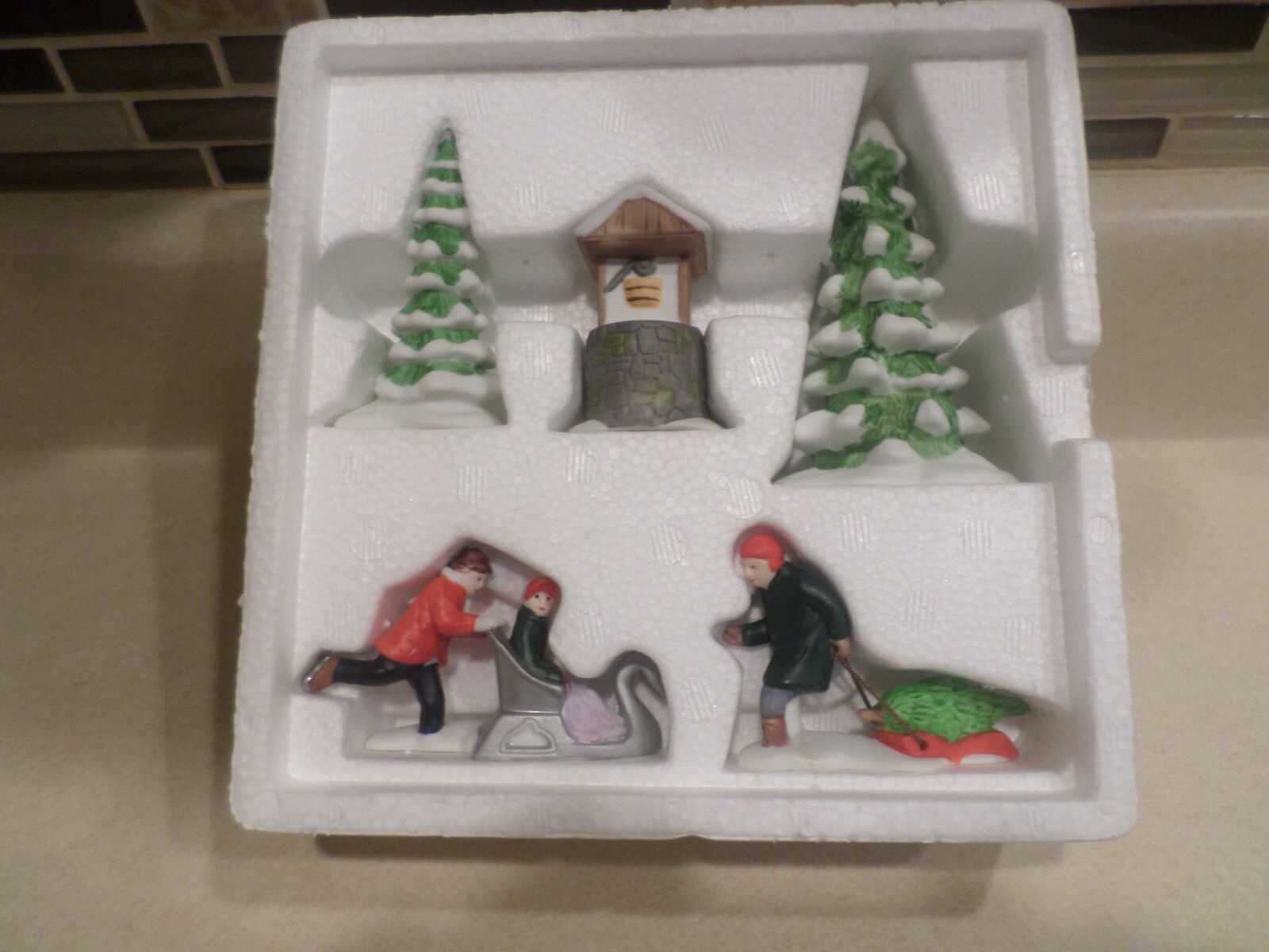 VINTAGE dept 56 accessories 5 PIECE SET WINTER VILLAGE NOS IN BOX