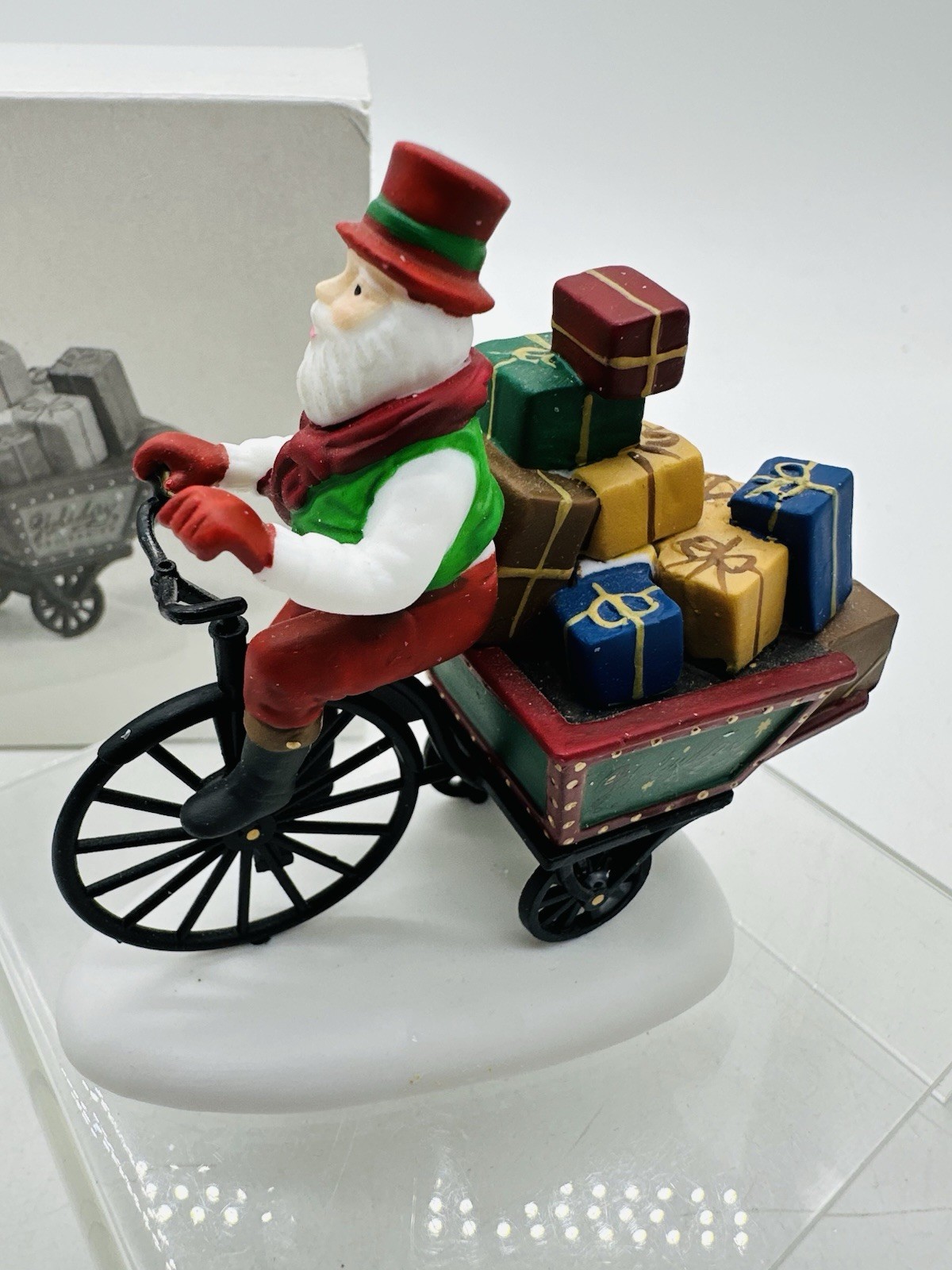 Dept 56 Heritage Collection #56371 “Holiday Deliveries Snow Village Accessory